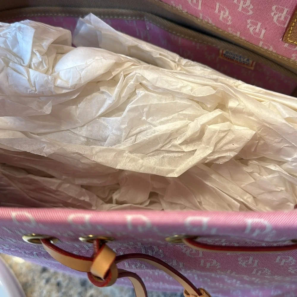 Dooney & Bourke canvas tote! - Picture 3 of 6